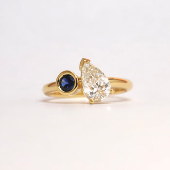 18ct Yellow Gold Pear Cut Diamond & Royal Blue Sapphire Ring