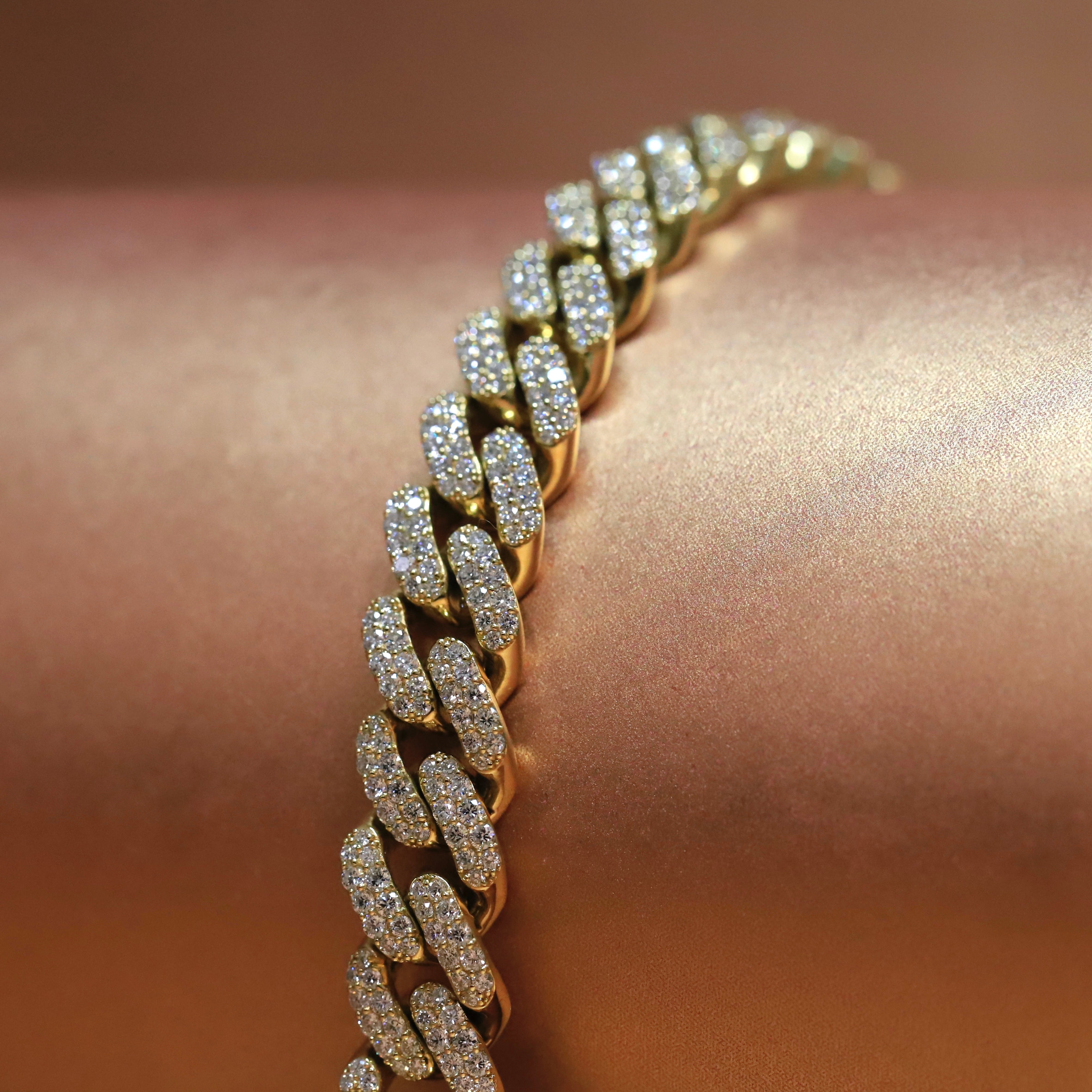 18ct Yellow Gold Cuff Chain Link Bracelet | Auric Jewellery