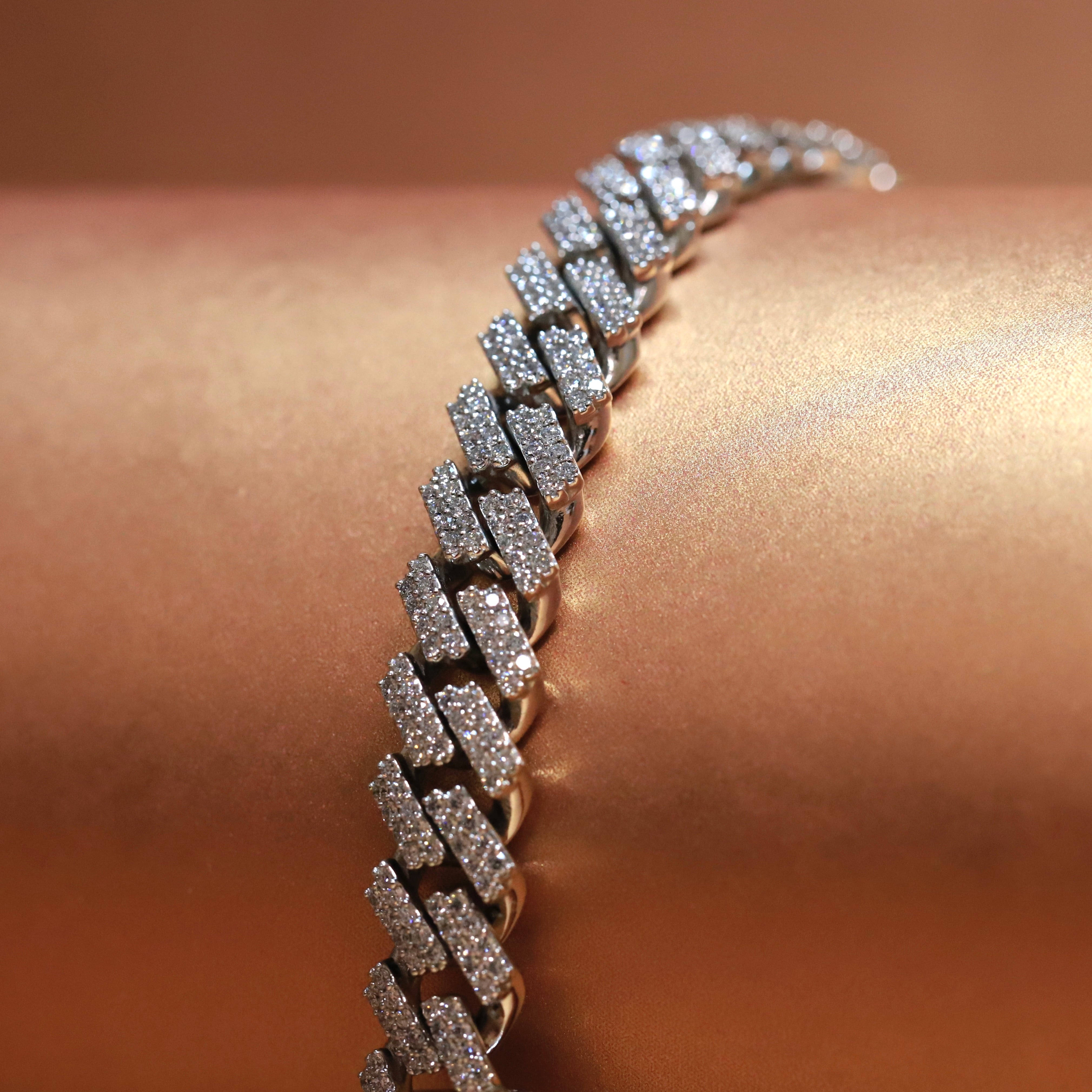 18ct White Gold Cuban Link Bracelet with Round Brilliant Cut Diamonds