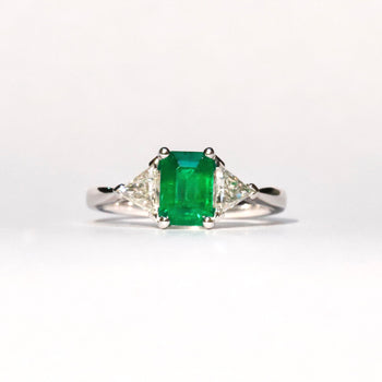 18ct White Gold Trilogy Ring with 1.00ct Emerald and White Diamonds